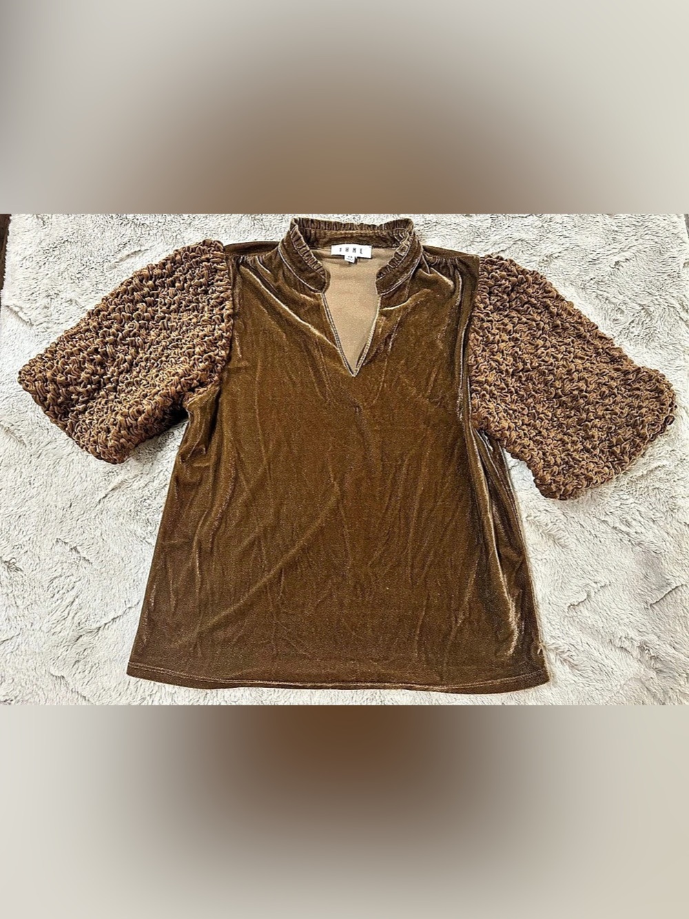 THML Textured Sleeve Top in Brown Size XS